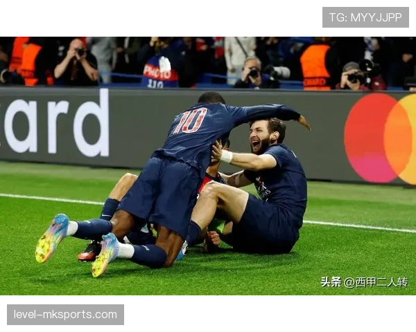 恩里克战术革新：分析其在新赛季中引领球队的表现与竞争力增强