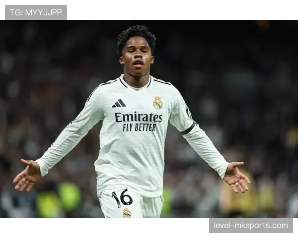 恩德里克展现新一代足球天才的比赛风格，未来发展值得关注