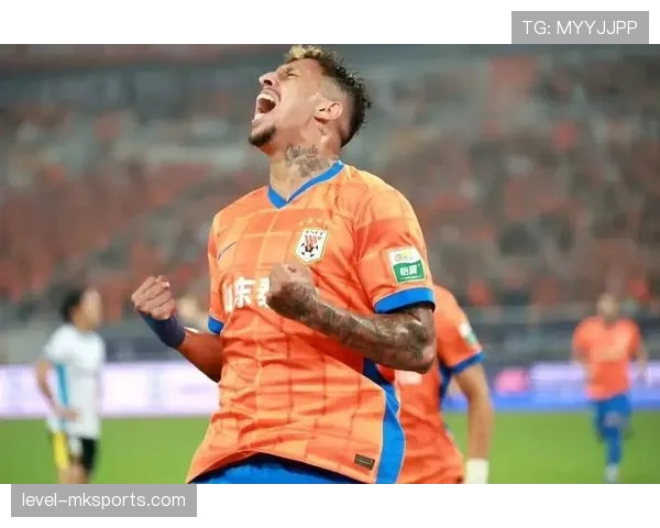 山东泰山惊现内部矛盾，阵容危机四伏，豪门的争冠之路正面临战术体系崩塌的严峻考验！